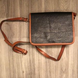 Dooney and Bourke cross body bag